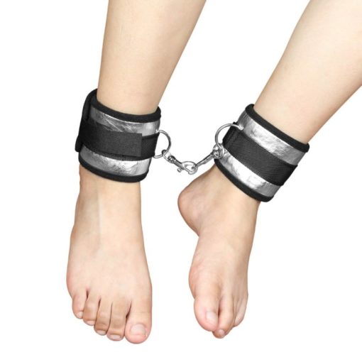 Set BDSM Struggle My Bed Restraints