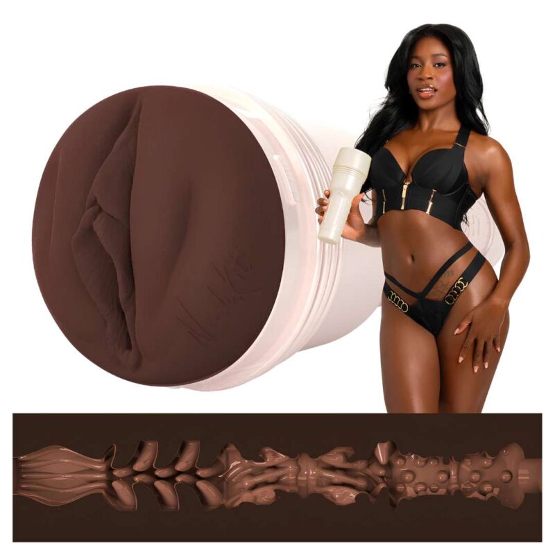 Masturbator Fleshlight Nicole Kitt cu Suctiune